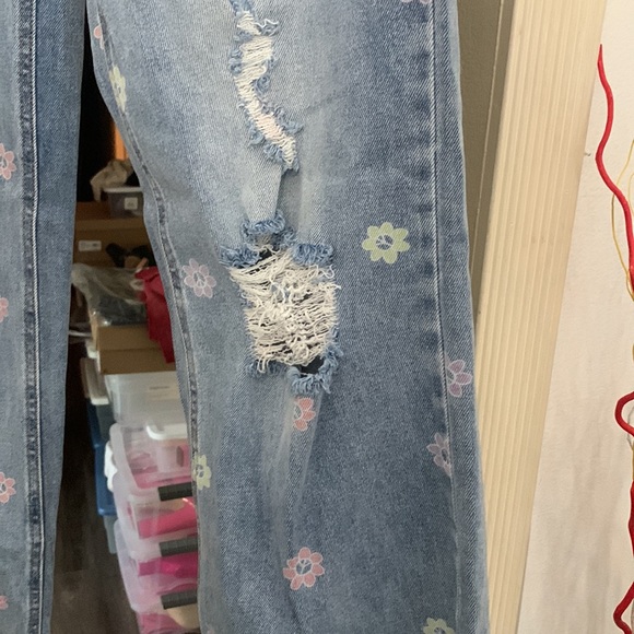 Tinseltown NWOT - Picture 2 of 4